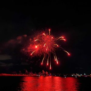fireworks cruise near me